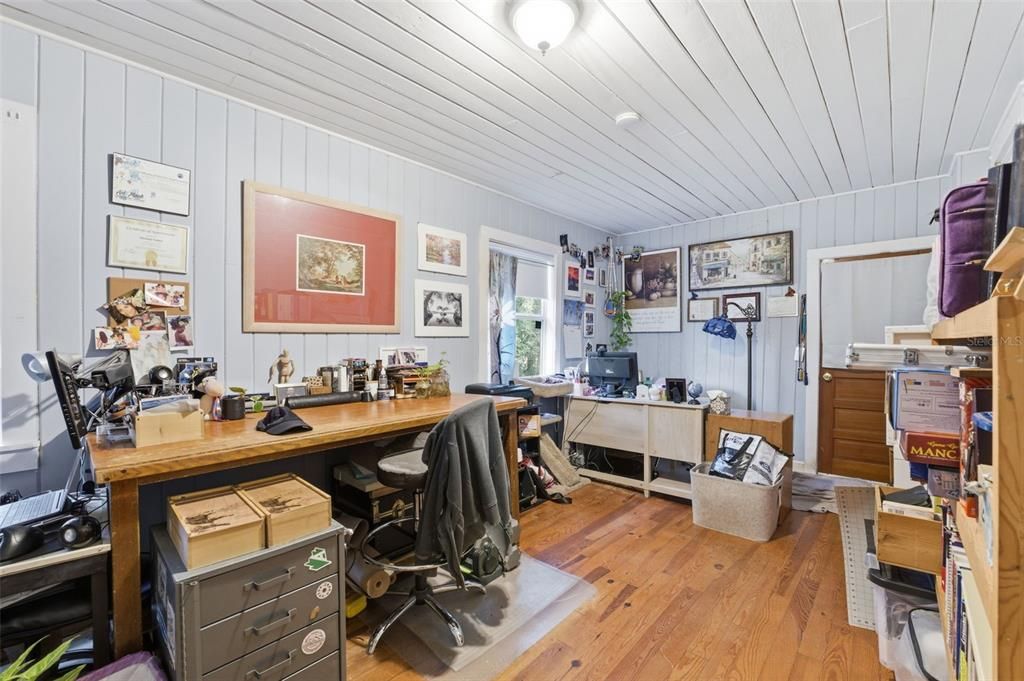 На продажу: $425,000 (4 спален, 2 ванн, 1751 Квадратных фут)