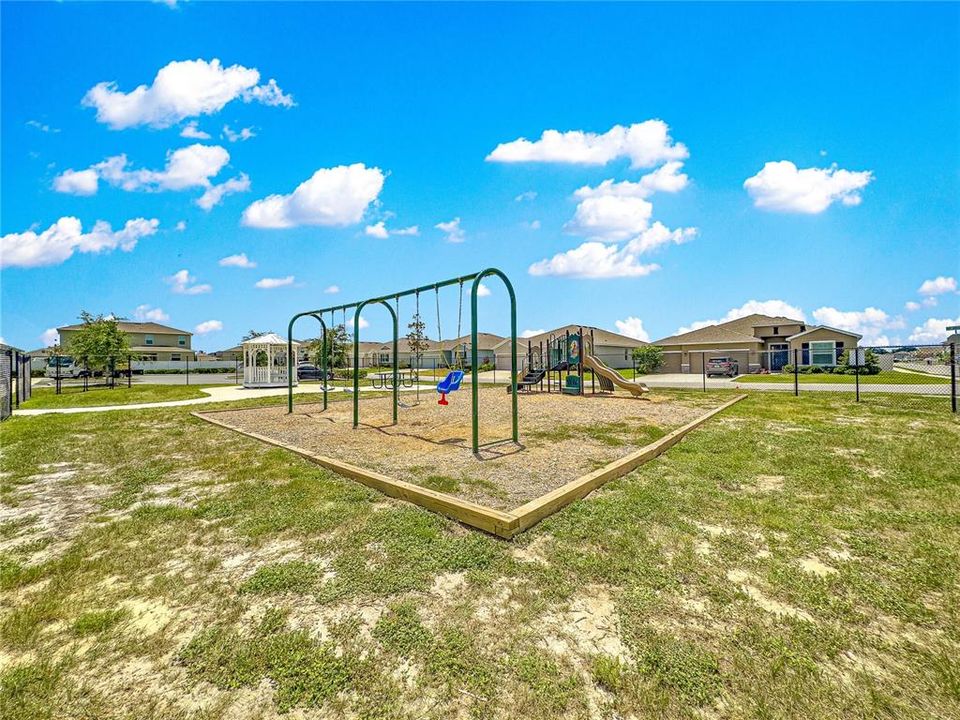 В аренду: $3,300 (5 спален, 4 ванн, 4070 Квадратных фут)