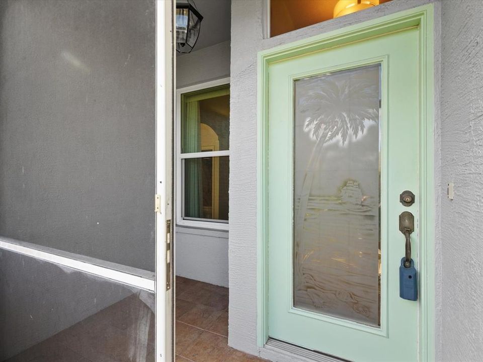 For Sale: $264,900 (2 beds, 2 baths, 1096 Square Feet)