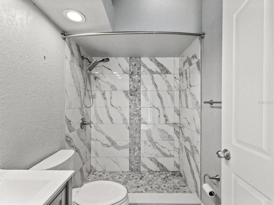 For Sale: $264,900 (2 beds, 2 baths, 1096 Square Feet)