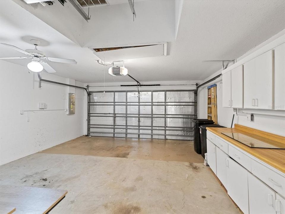 For Sale: $264,900 (2 beds, 2 baths, 1096 Square Feet)