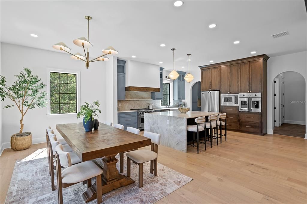 待售: $2,794,000 (5 贝兹, 4 浴室, 4607 平方英尺)