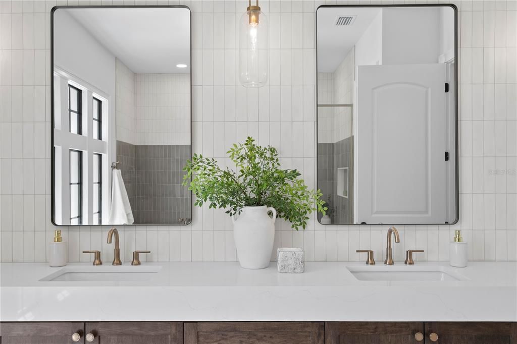 待售: $2,794,000 (5 贝兹, 4 浴室, 4607 平方英尺)