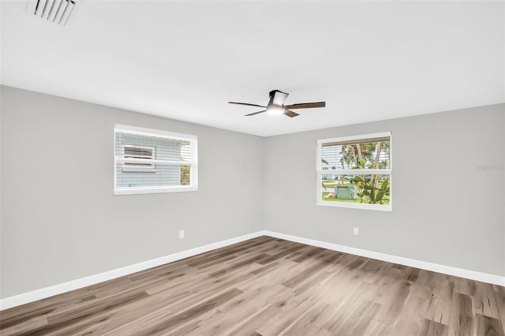 For Rent: $2,900 (3 beds, 2 baths, 1914 Square Feet)