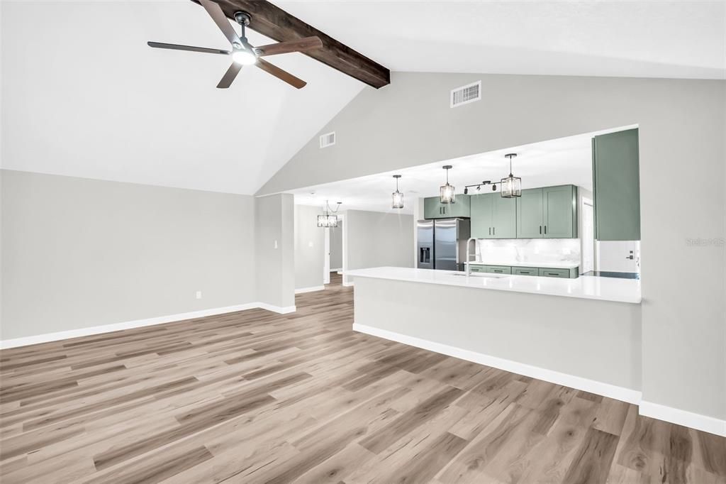 For Rent: $2,900 (3 beds, 2 baths, 1914 Square Feet)