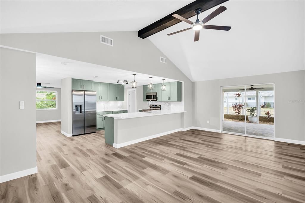 For Rent: $2,900 (3 beds, 2 baths, 1914 Square Feet)