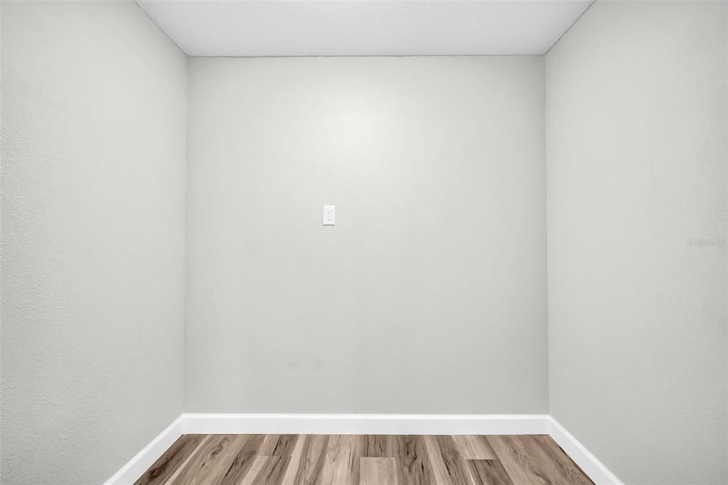 For Rent: $2,900 (3 beds, 2 baths, 1914 Square Feet)