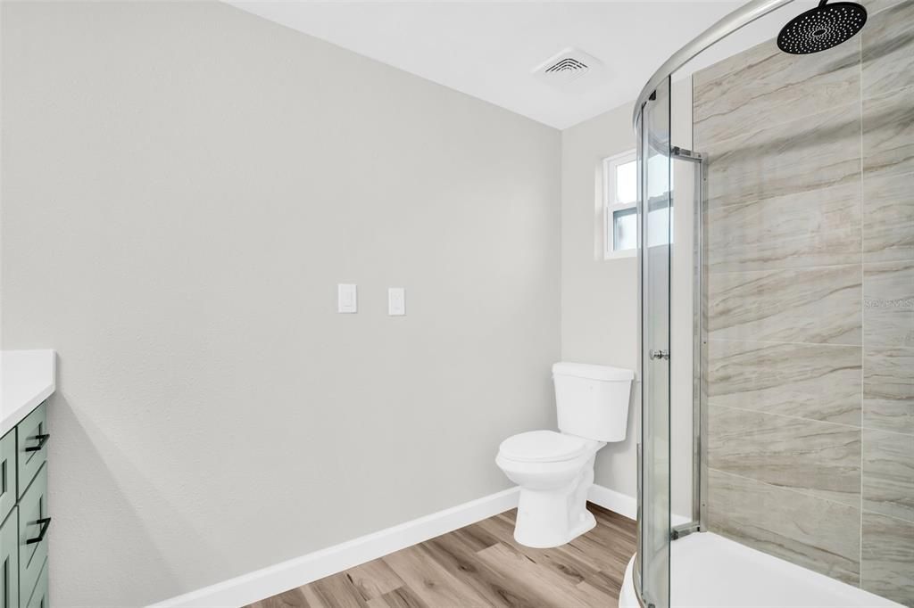 For Rent: $2,900 (3 beds, 2 baths, 1914 Square Feet)