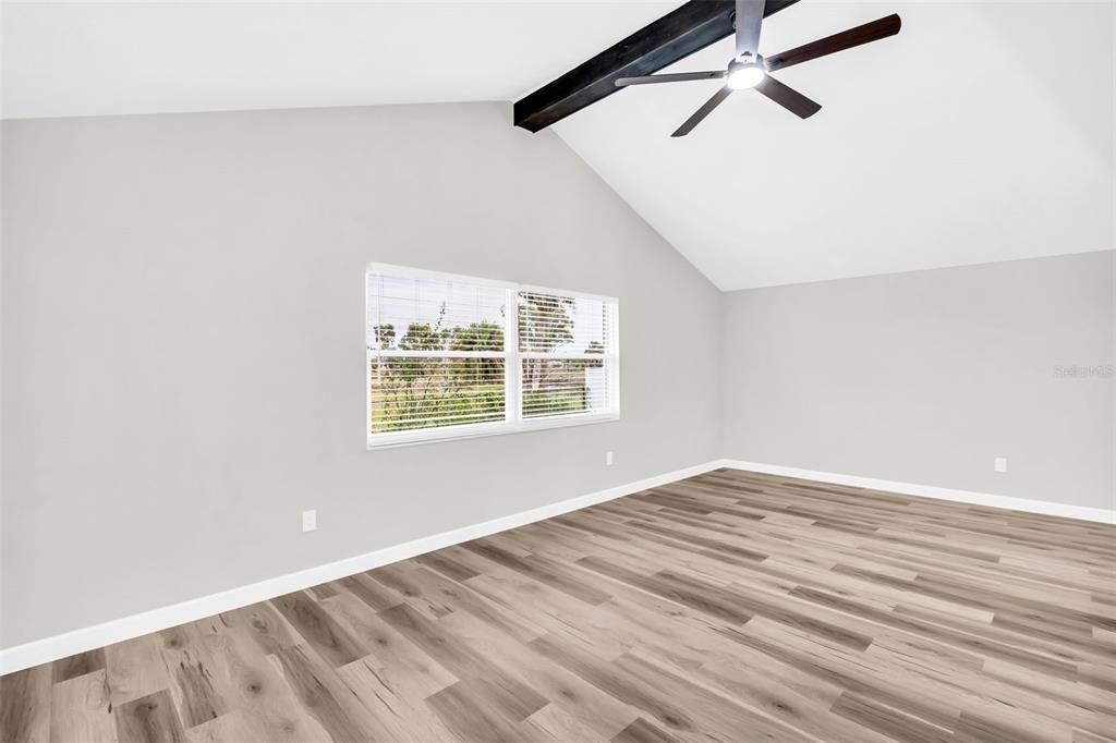 For Rent: $2,900 (3 beds, 2 baths, 1914 Square Feet)