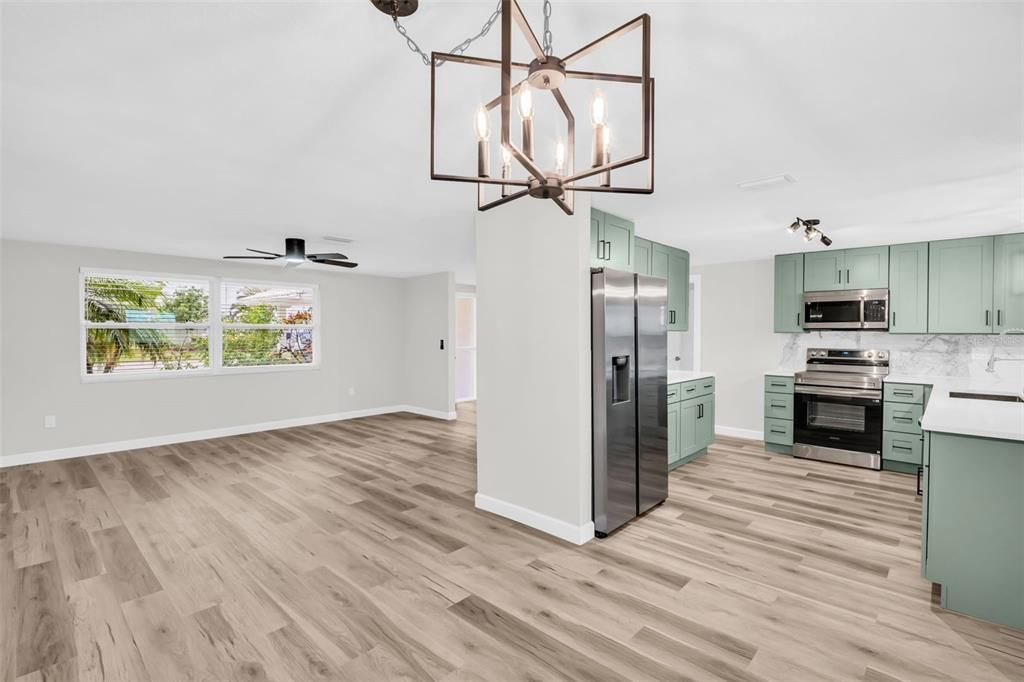 For Rent: $2,900 (3 beds, 2 baths, 1914 Square Feet)