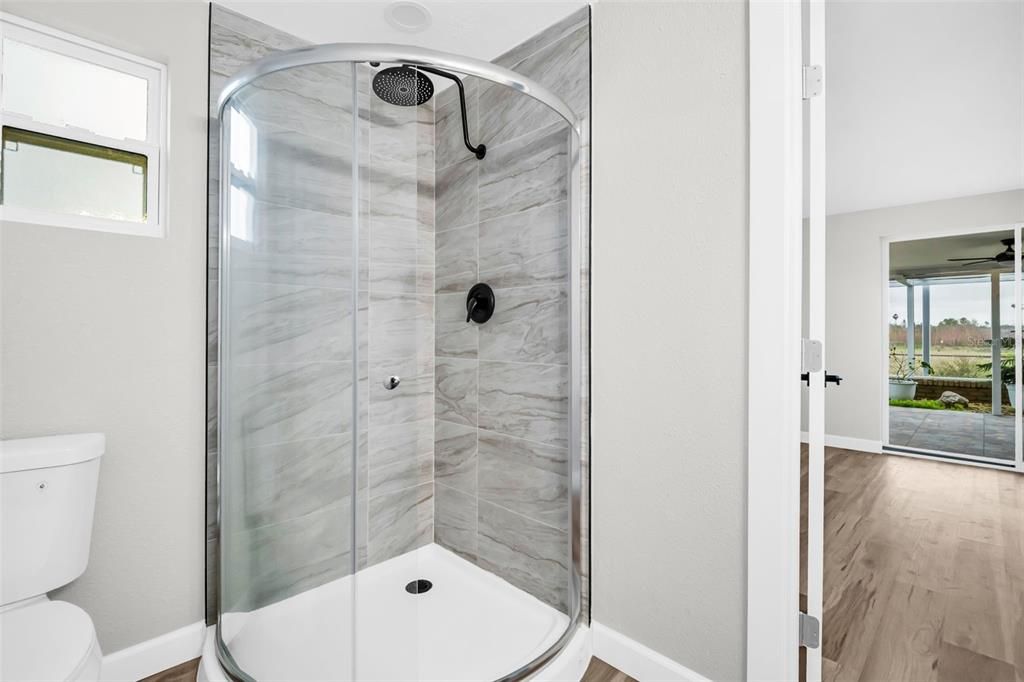 For Rent: $2,900 (3 beds, 2 baths, 1914 Square Feet)