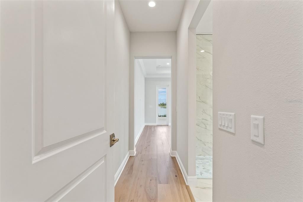 For Sale: $915,000 (3 beds, 2 baths, 2455 Square Feet)