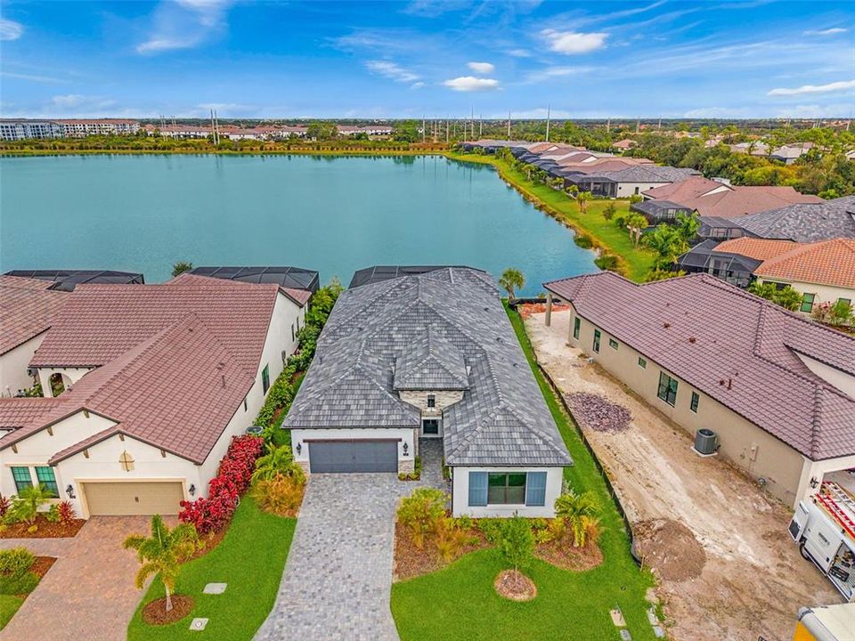 For Sale: $915,000 (3 beds, 2 baths, 2455 Square Feet)