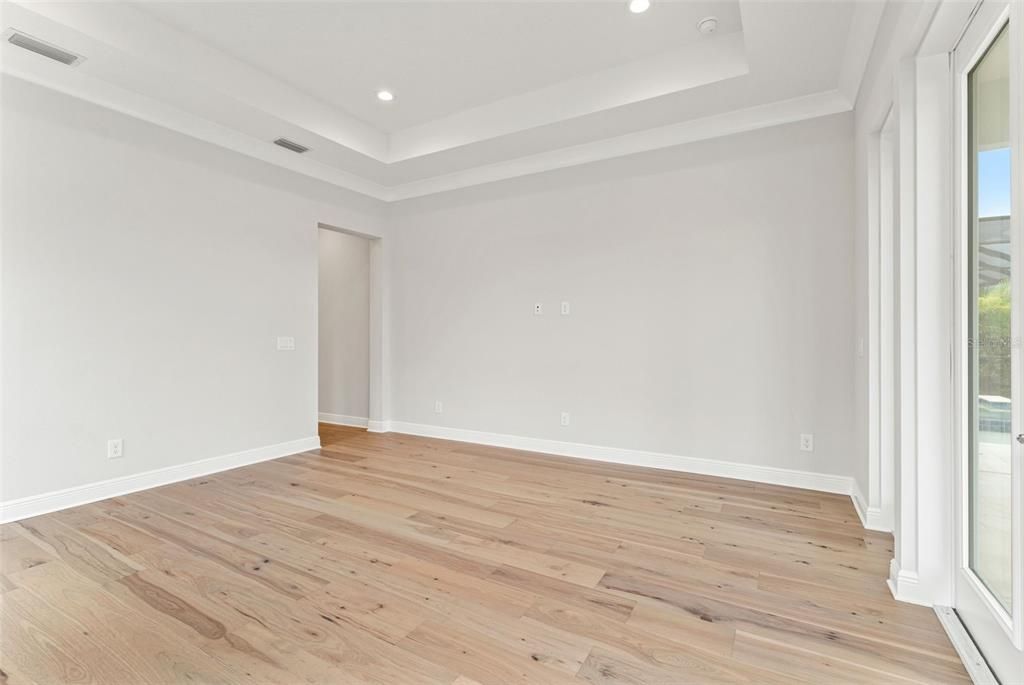 For Sale: $915,000 (3 beds, 2 baths, 2455 Square Feet)