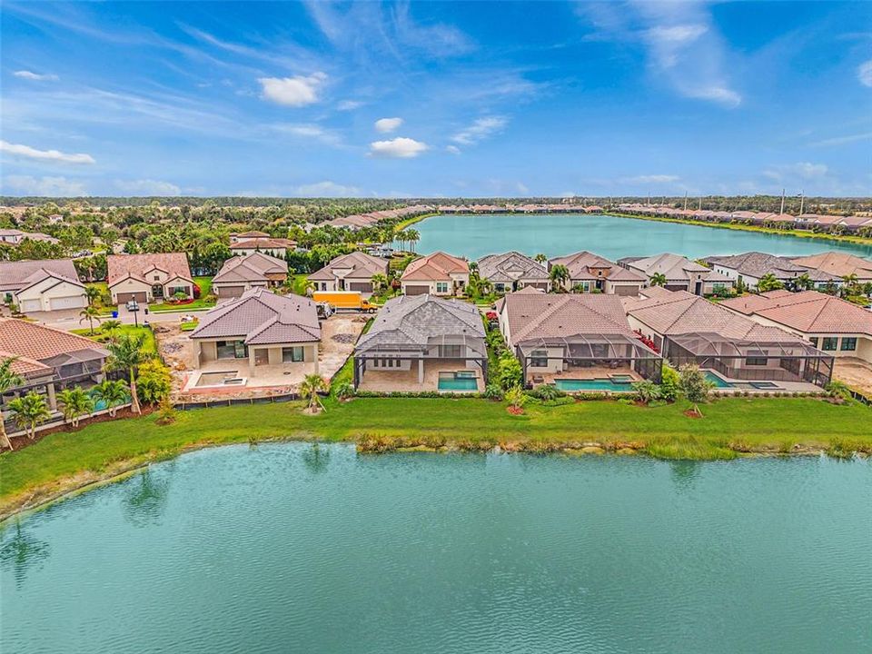 For Sale: $915,000 (3 beds, 2 baths, 2455 Square Feet)