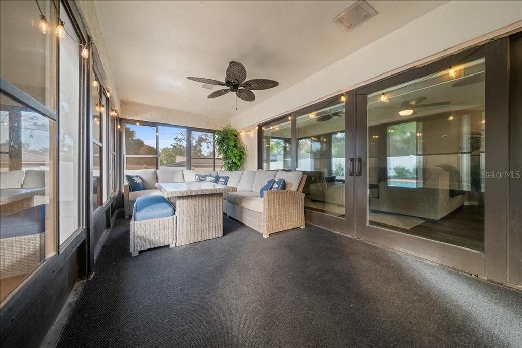 For Sale: $319,999 (3 beds, 2 baths, 1642 Square Feet)