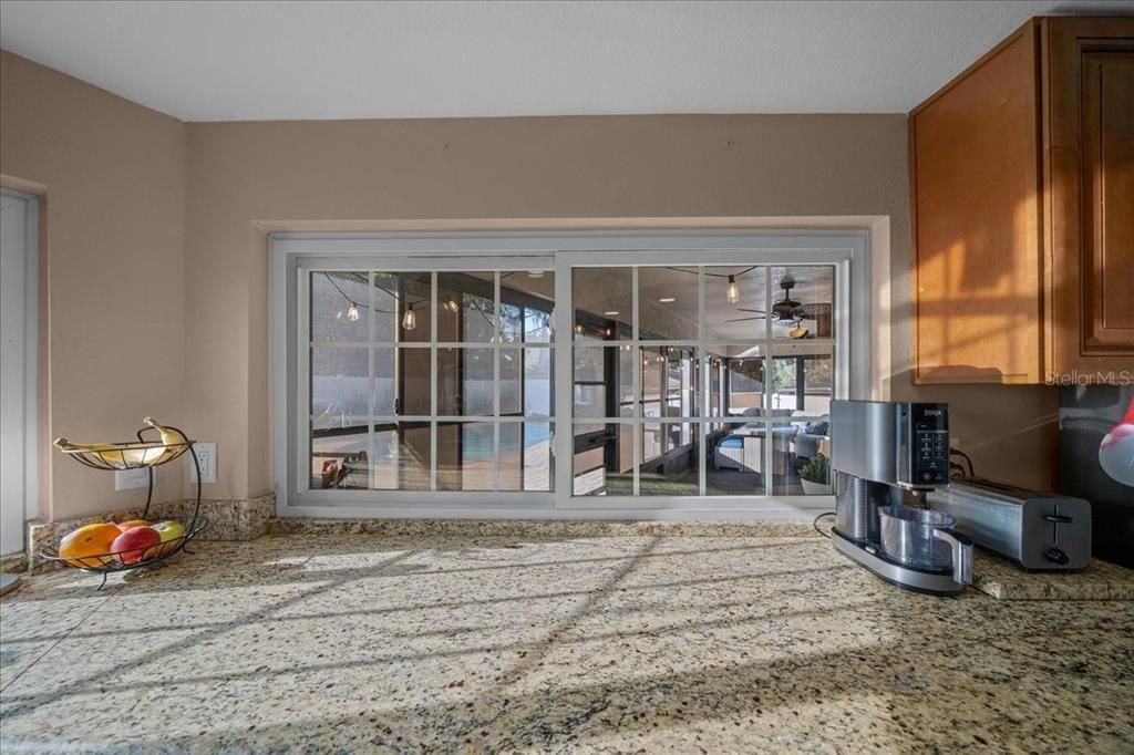 For Sale: $319,999 (3 beds, 2 baths, 1642 Square Feet)