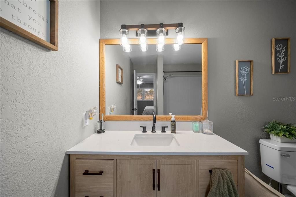 For Sale: $319,999 (3 beds, 2 baths, 1642 Square Feet)