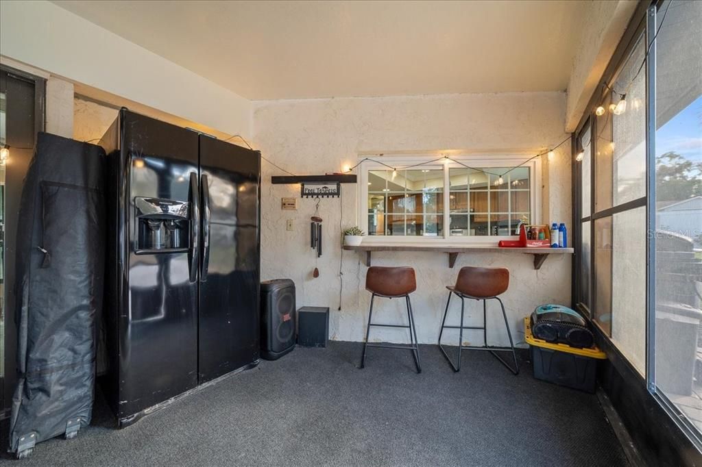 For Sale: $319,999 (3 beds, 2 baths, 1642 Square Feet)