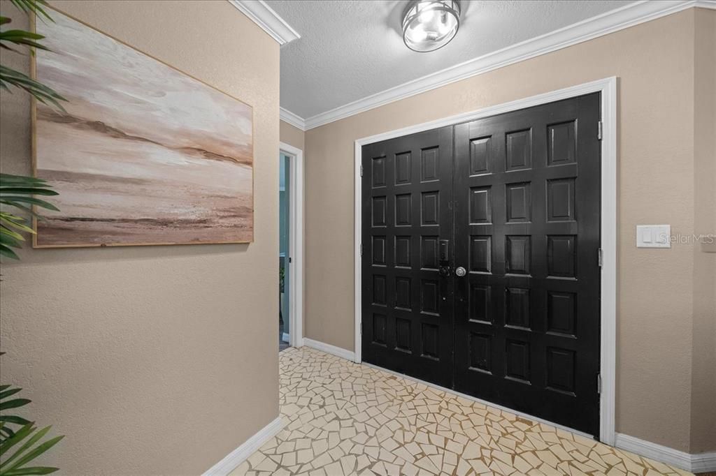 For Sale: $319,999 (3 beds, 2 baths, 1642 Square Feet)