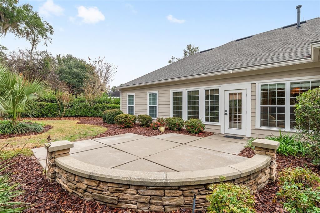 待售: $699,000 (4 贝兹, 2 浴室, 2748 平方英尺)