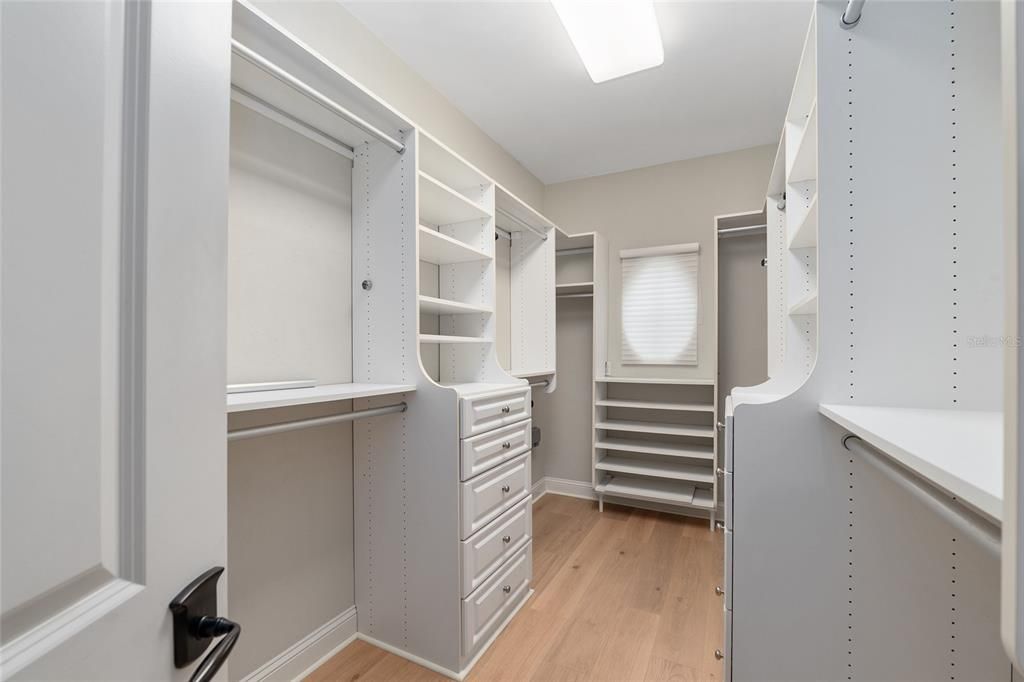 待售: $699,000 (4 贝兹, 2 浴室, 2748 平方英尺)