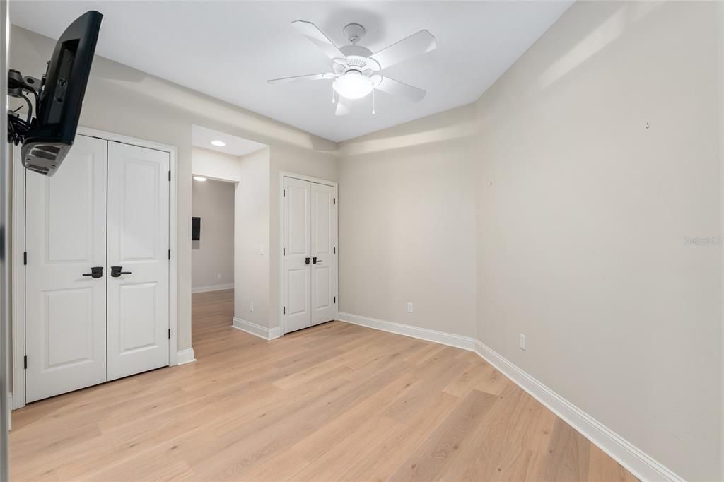 待售: $699,000 (4 贝兹, 2 浴室, 2748 平方英尺)