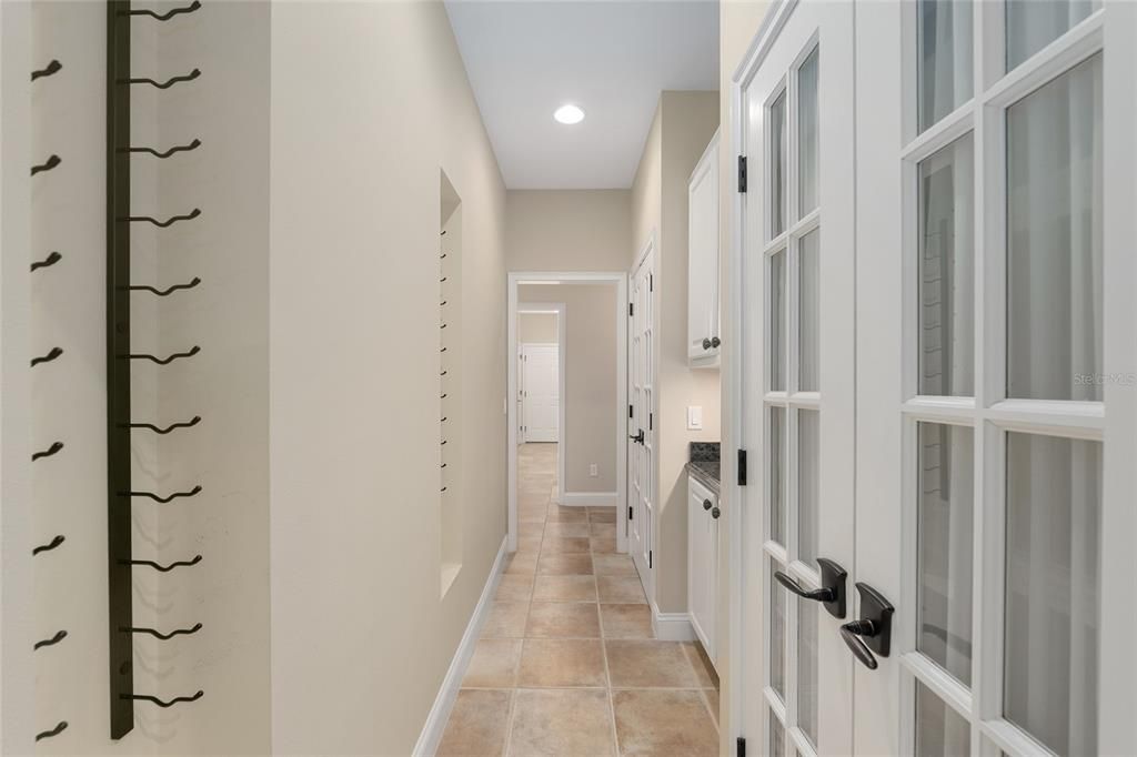 待售: $699,000 (4 贝兹, 2 浴室, 2748 平方英尺)