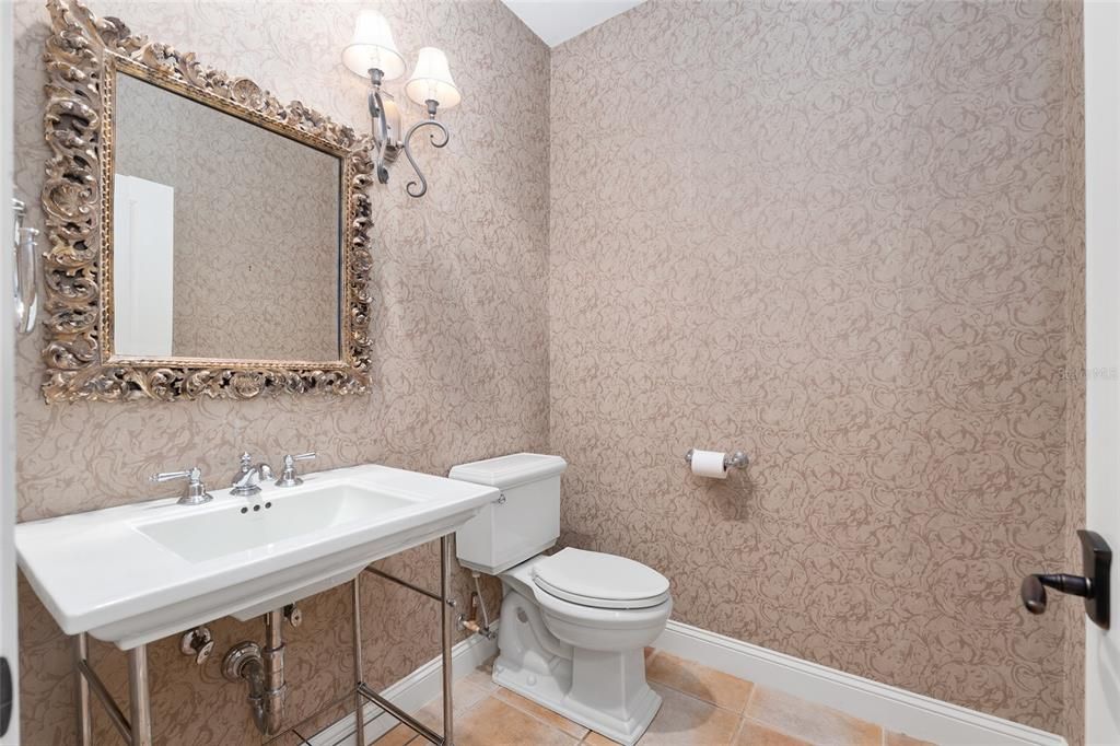 待售: $699,000 (4 贝兹, 2 浴室, 2748 平方英尺)