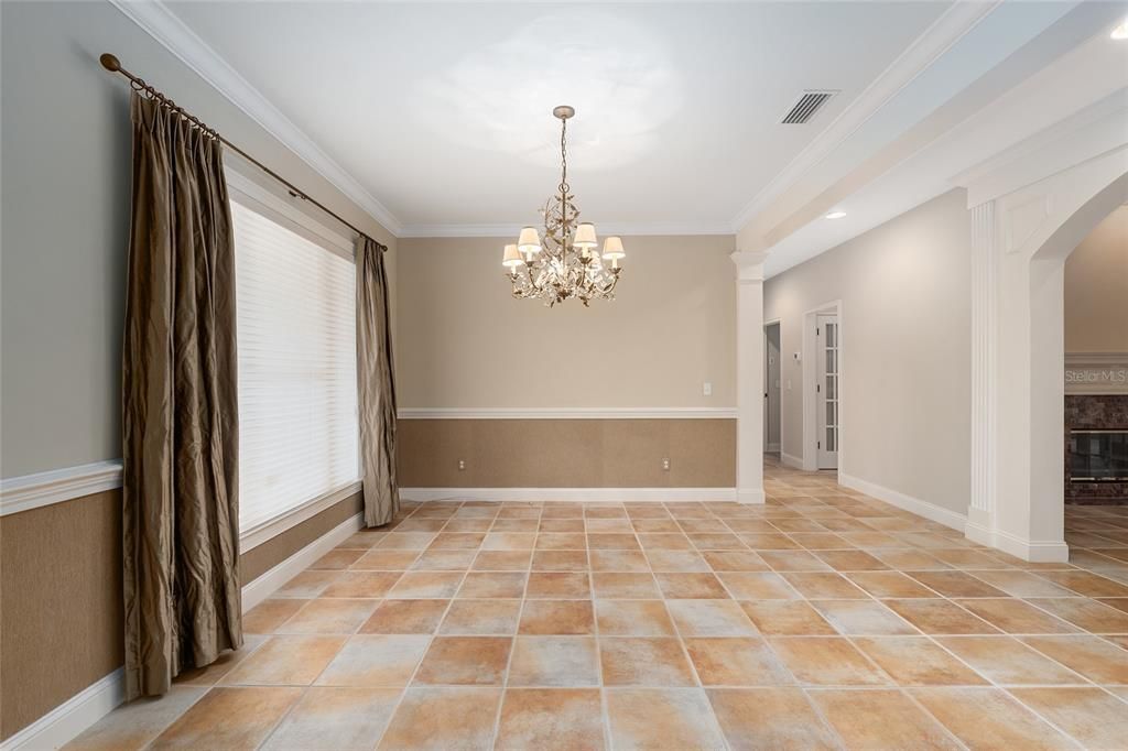 待售: $699,000 (4 贝兹, 2 浴室, 2748 平方英尺)