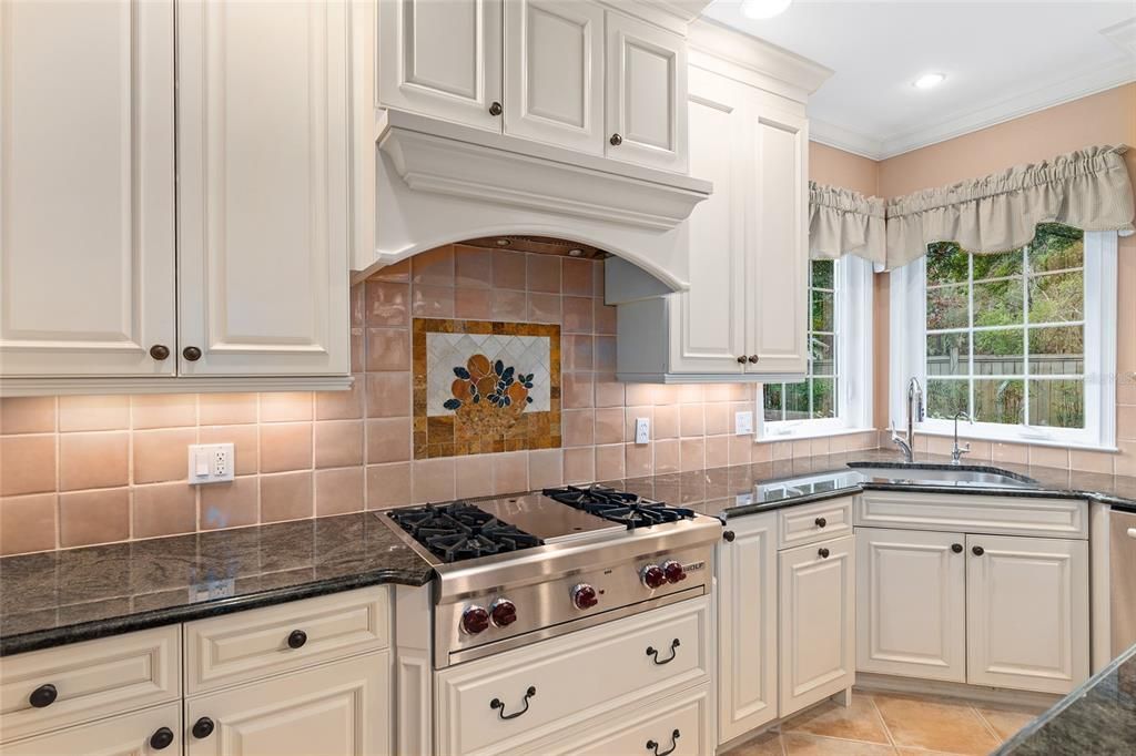 待售: $699,000 (4 贝兹, 2 浴室, 2748 平方英尺)