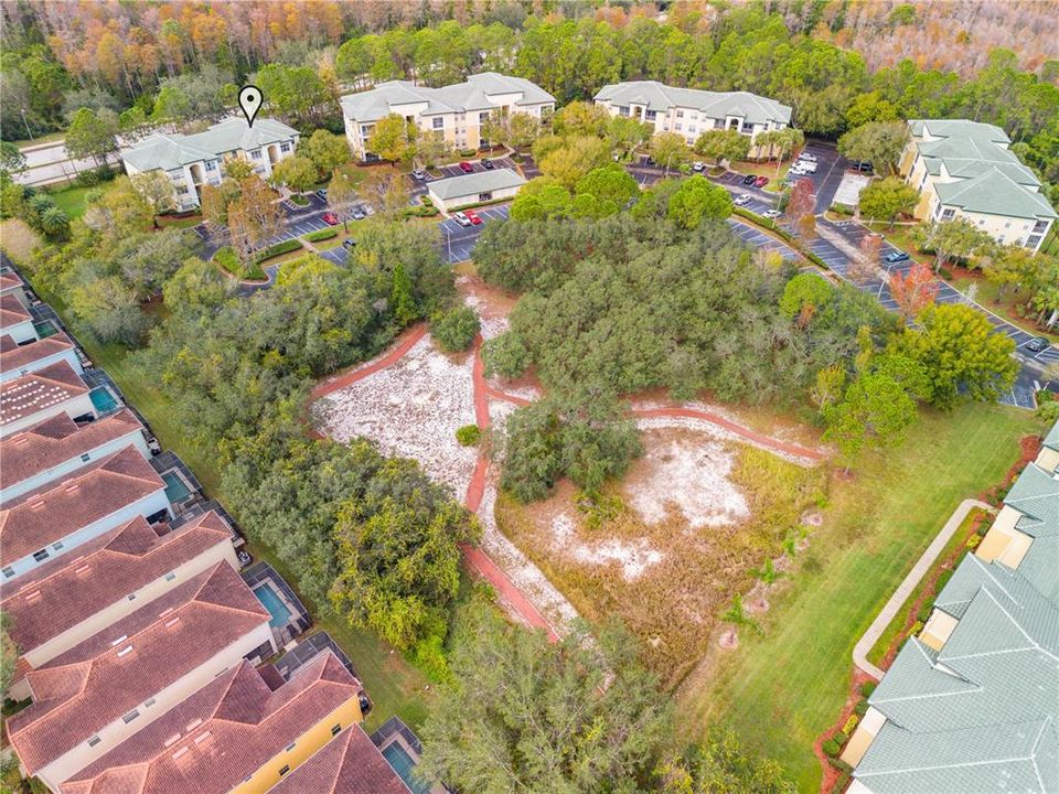 For Sale: $215,000 (1 beds, 1 baths, 636 Square Feet)