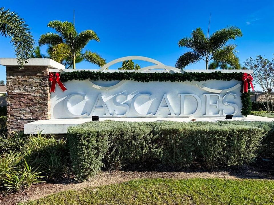 For Sale: $389,900 (5 beds, 3 baths, 2522 Square Feet)