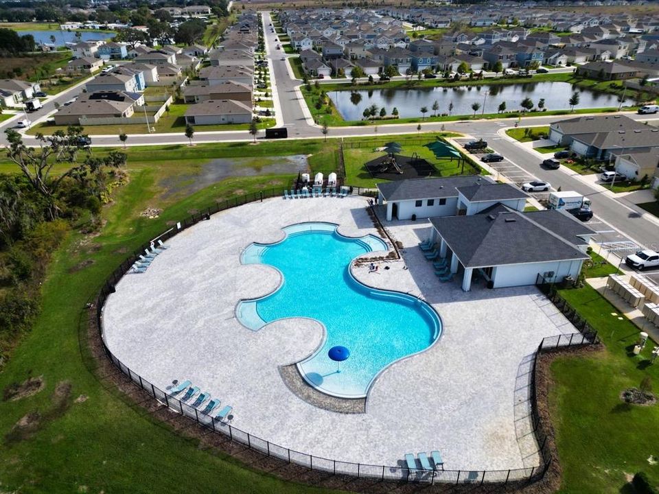 For Sale: $389,900 (5 beds, 3 baths, 2522 Square Feet)