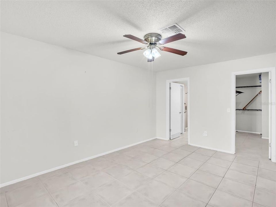 待售: $209,000 (2 贝兹, 2 浴室, 1165 平方英尺)