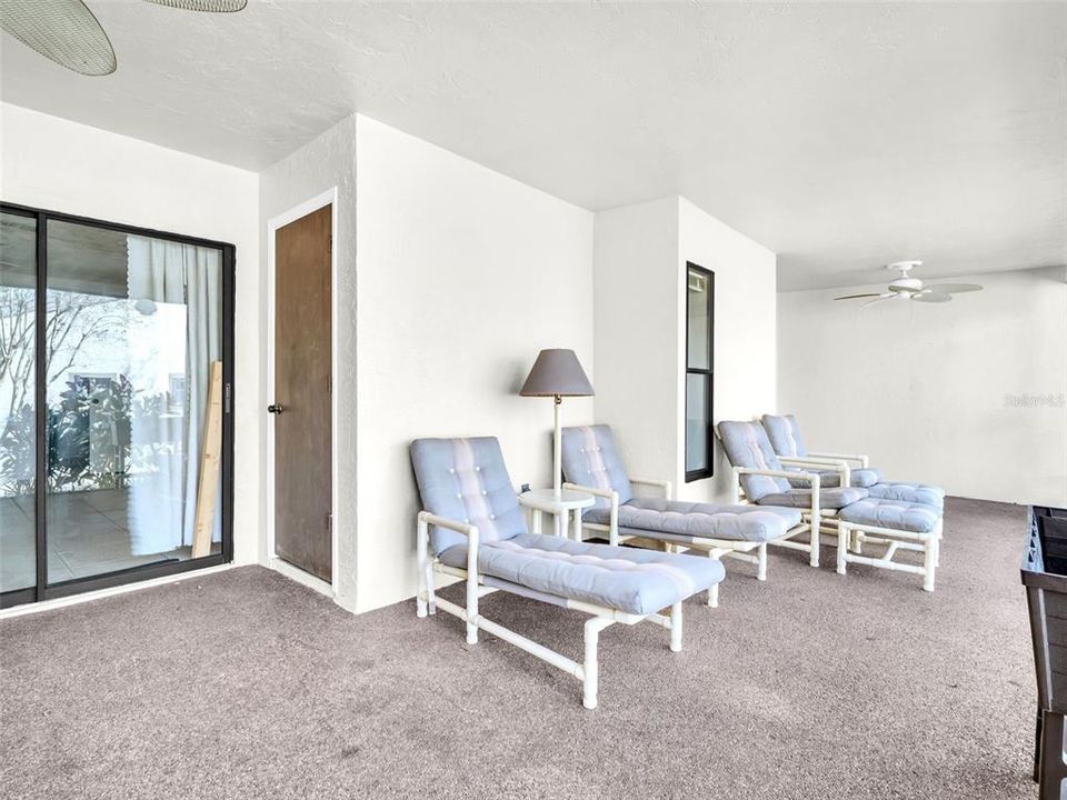 待售: $209,000 (2 贝兹, 2 浴室, 1165 平方英尺)