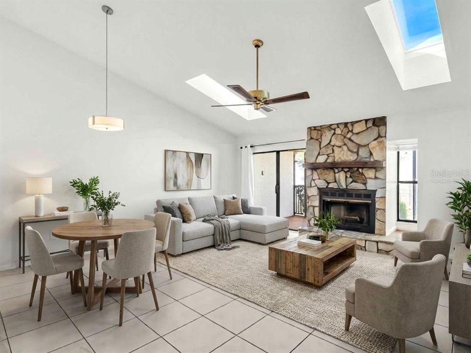 待售: $209,000 (2 贝兹, 2 浴室, 1165 平方英尺)