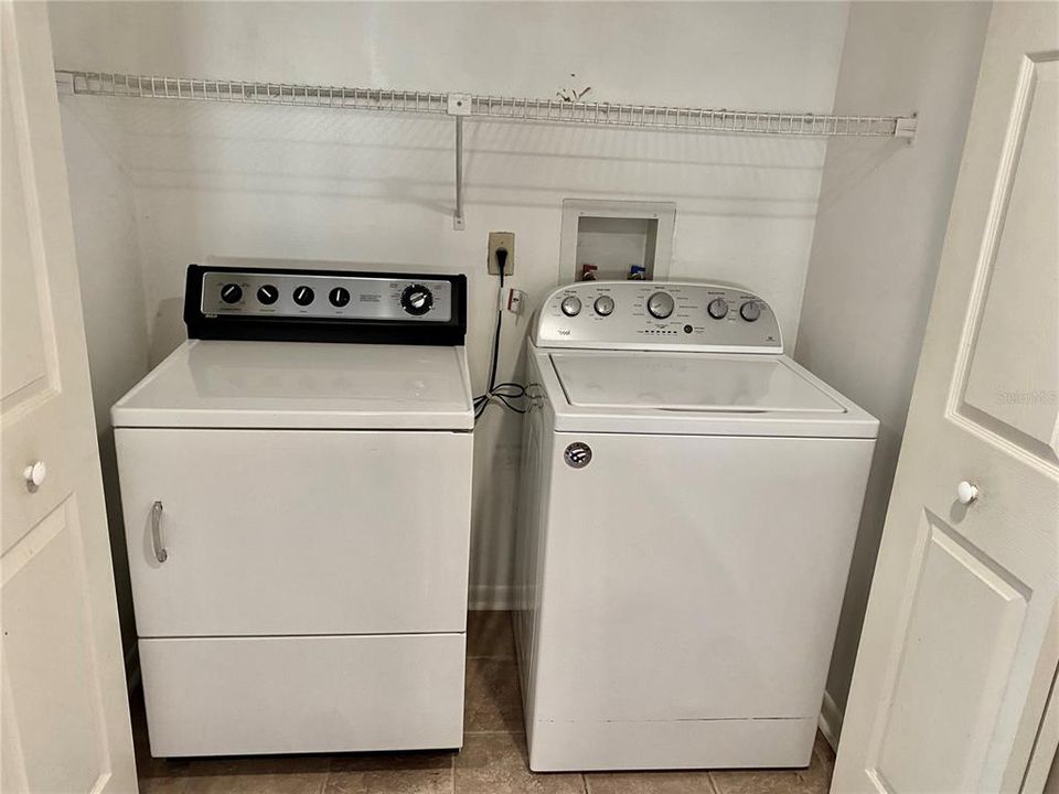 На продажу: $275,000 (2 спален, 2 ванн, 1296 Квадратных фут)