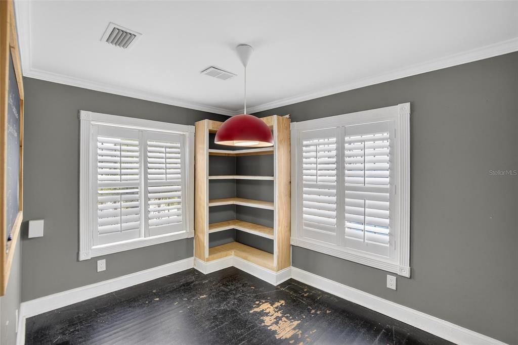 待售: $550,000 (0 贝兹, 0 浴室, 0 平方英尺)