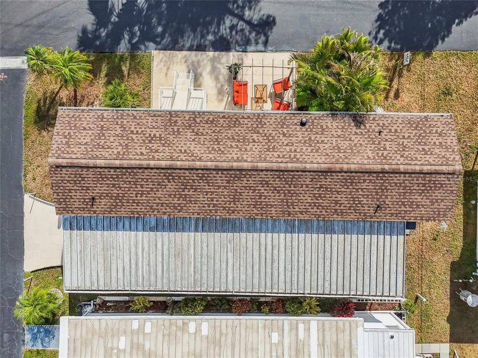 For Sale: $165,000 (2 beds, 2 baths, 896 Square Feet)