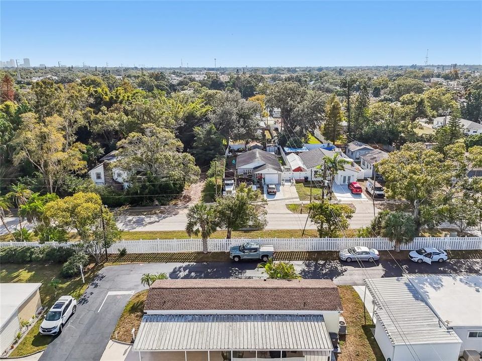 For Sale: $165,000 (2 beds, 2 baths, 896 Square Feet)