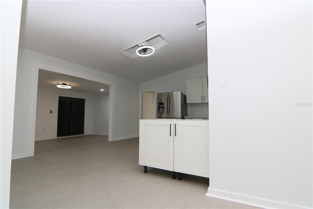 На продажу: $339,500 (4 спален, 3 ванн, 1513 Квадратных фут)