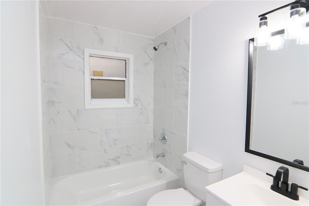 На продажу: $339,500 (4 спален, 3 ванн, 1513 Квадратных фут)