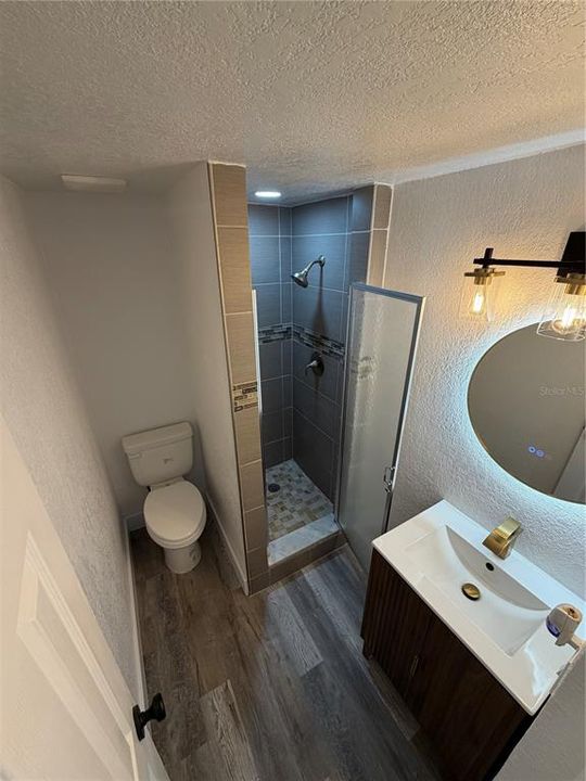 For Sale: $449,900 (4 beds, 2 baths, 1490 Square Feet)