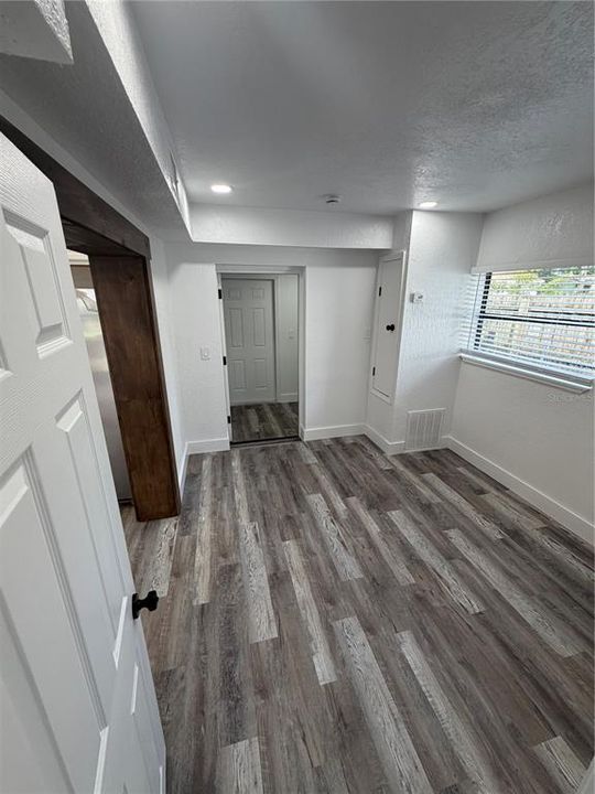 For Sale: $449,900 (4 beds, 2 baths, 1490 Square Feet)