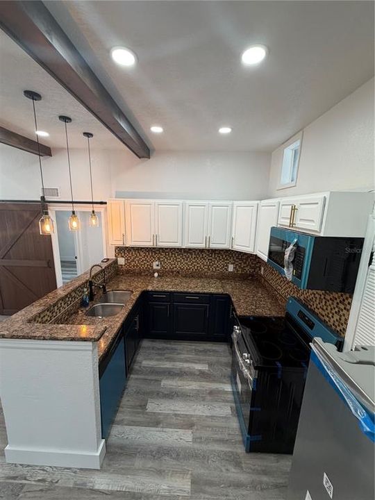 For Sale: $449,900 (4 beds, 2 baths, 1490 Square Feet)