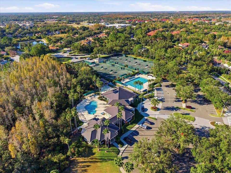 En Venta: $495,000 (4 camas, 2 baños, 2471 Pies cuadrados)