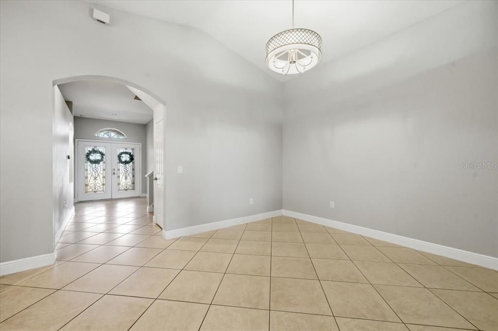 En Venta: $495,000 (4 camas, 2 baños, 2471 Pies cuadrados)