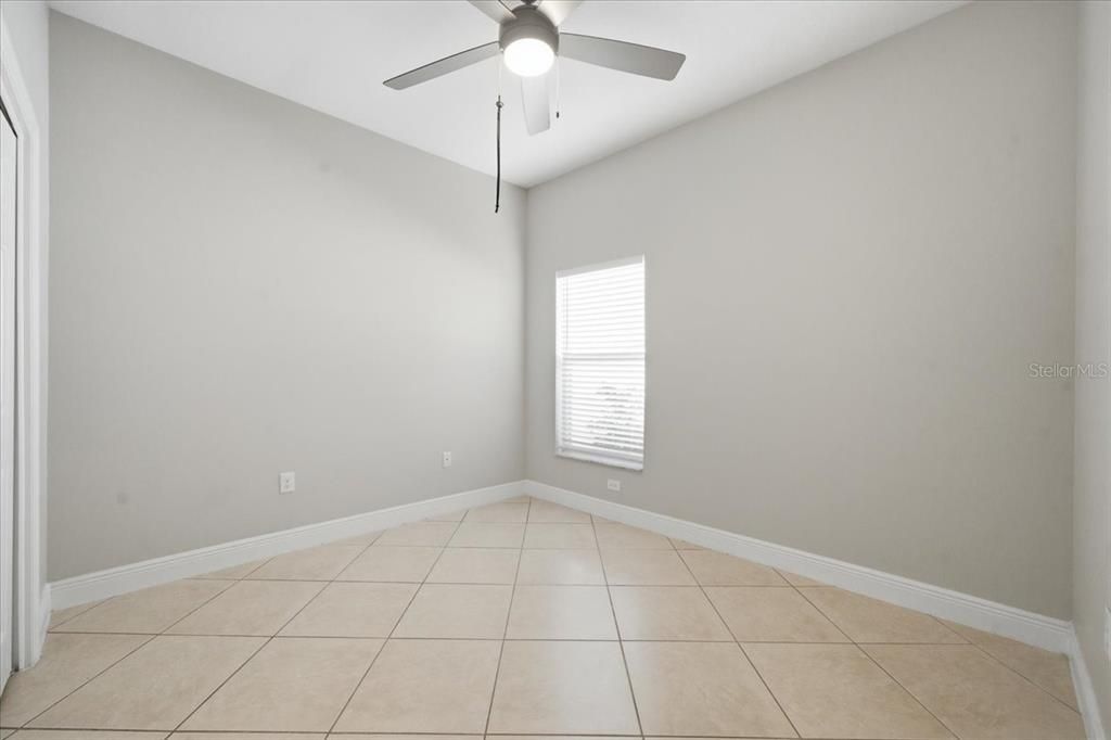 En Venta: $495,000 (4 camas, 2 baños, 2471 Pies cuadrados)