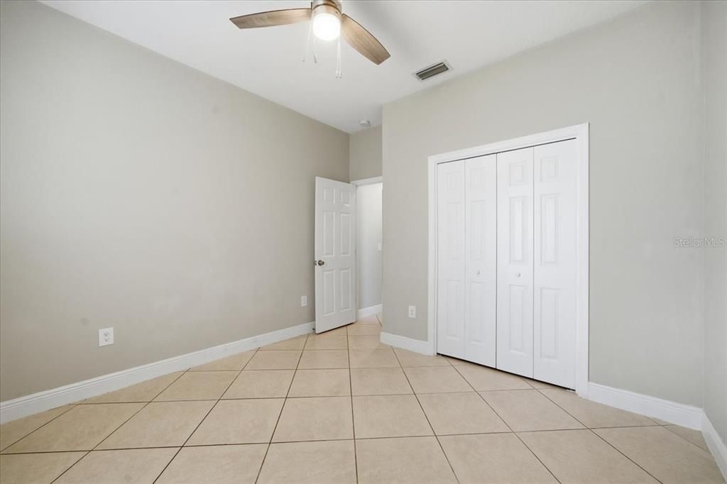 En Venta: $495,000 (4 camas, 2 baños, 2471 Pies cuadrados)